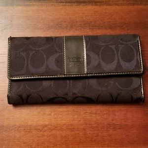 Coach wallet Monogram